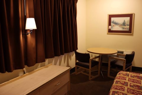 Blackout drapes, bed sheets