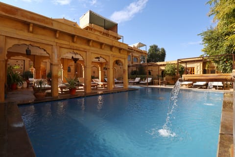 Outdoor pool, sun loungers