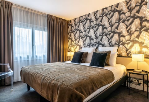 Superior Double Room | In-room safe, soundproofing, free WiFi, bed sheets