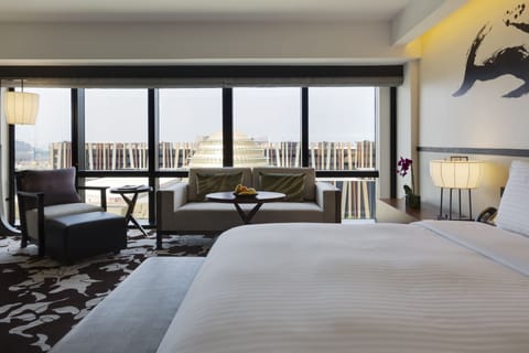 Nobu Executive Room | Premium bedding, minibar, in-room safe, desk