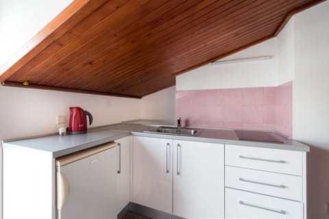 Double Room Balcony Sea Side View | Blackout drapes, iron/ironing board, free WiFi, bed sheets