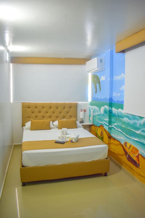 Standard Double Room | Minibar, in-room safe, free WiFi, bed sheets