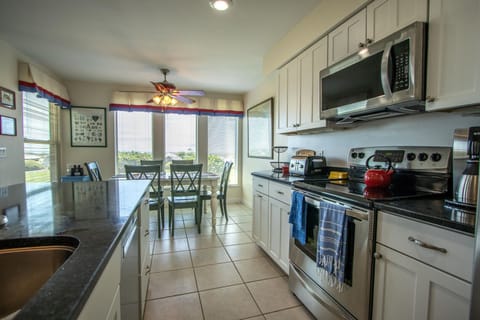 Villa, Multiple Beds, Balcony, Beach View | Private kitchen | Fridge, microwave, oven, stovetop