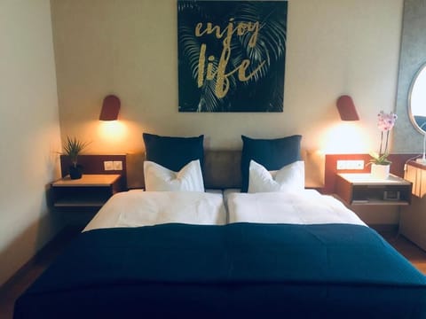 Double Room | In-room safe, desk, soundproofing, free cribs/infant beds