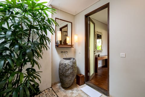 Bougenviel 3 Bedroom Pool Villa | Bathroom | Shower, hair dryer, bidet, towels