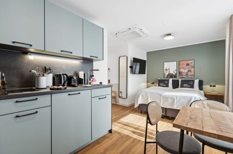 Suite | Private kitchen | Fridge, stovetop, espresso maker, electric kettle