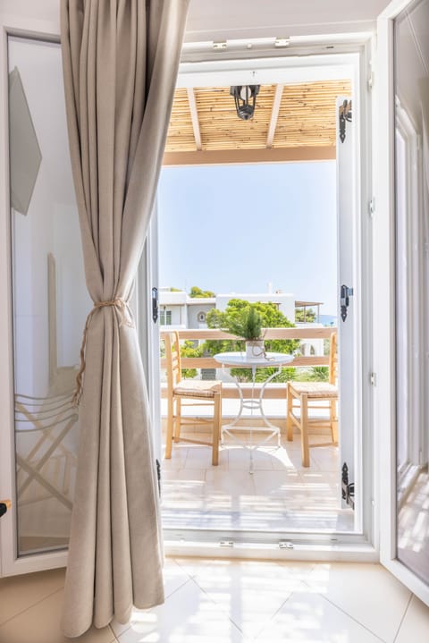 Standard Double Room, 1 Bedroom, Partial Sea View | Terrace/patio