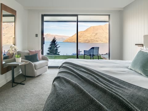 Tahuna Lakeview Room | 1 bedroom, premium bedding, down comforters, pillowtop beds