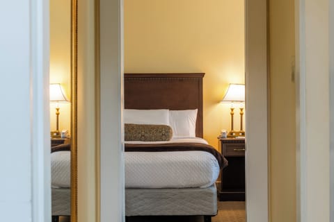 Select Room | Premium bedding, in-room safe, individually decorated