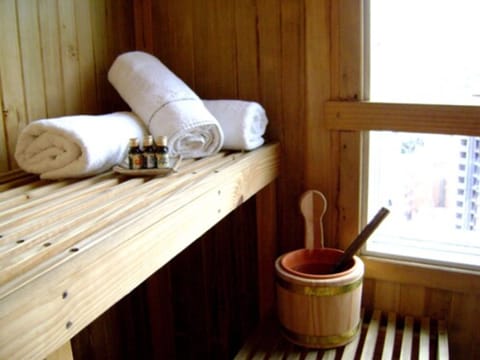 Sauna, body treatments, mud baths, aromatherapy, hot stone massages