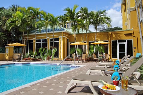 Outdoor pool, sun loungers