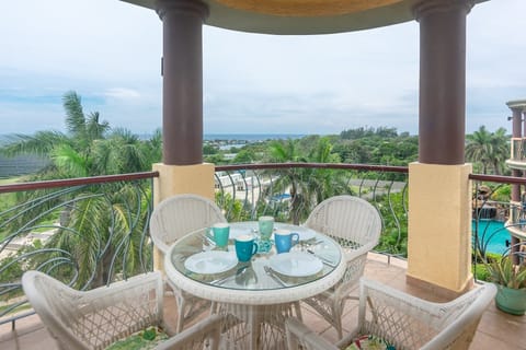 Condo, 2 Bedrooms | Outdoor dining