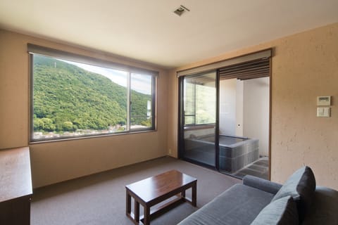 [Adult Only] Luxury Tower Twin Room with Open-air Bath Non-smoking | In-room safe, soundproofing, free WiFi, bed sheets