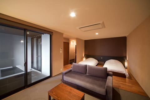 [Adult Only] Luxury Tower Twin Room with Open-air Bath Non-smoking | In-room safe, soundproofing, free WiFi, bed sheets