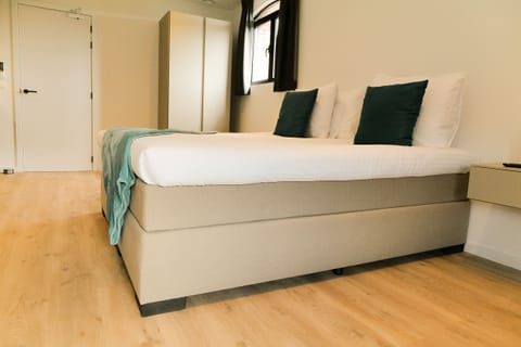 Comfort Double or Twin Room | Down comforters, memory foam beds, free WiFi