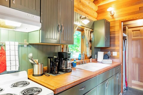 House (1 Bedroom) | Interior