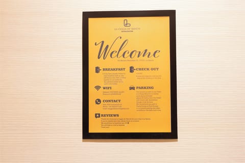 Double Room, 1 Queen Bed, Non Smoking, Private Bathroom | 1 bedroom, Egyptian cotton sheets, hypo-allergenic bedding