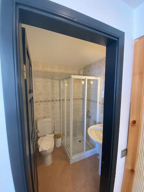 Classic Double Room, 1 Bedroom, Sea View | Bathroom | Shower, rainfall showerhead, hair dryer, slippers