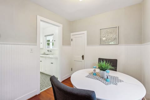 House (1 Bedroom) | Interior