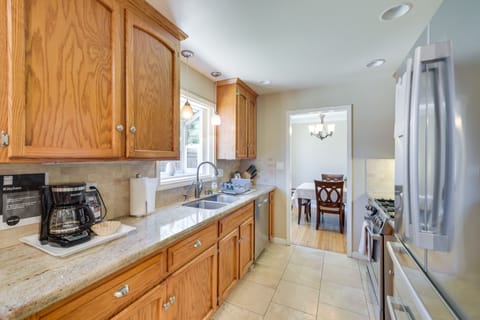 House (2 Bedrooms) | Private kitchen | Microwave, oven, stovetop, dishwasher