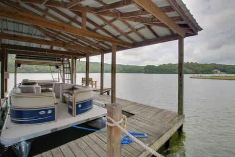 House (6 Bedrooms) | Interior