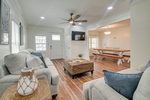 House (4 Bedrooms) | Interior