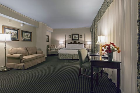 Luxury Room, 1 King Bed, Non Smoking | Egyptian cotton sheets, premium bedding, down comforters, in-room safe