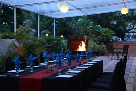 Chinese cuisine, alfresco dining 