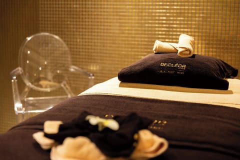 Couples treatment rooms, steam room, Turkish bath, body treatments