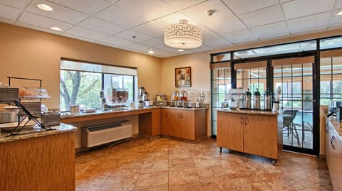 Free daily self-serve breakfast