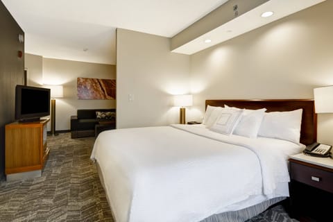 Suite, 1 King Bed, Non Smoking | Premium bedding, pillowtop beds, desk, iron/ironing board