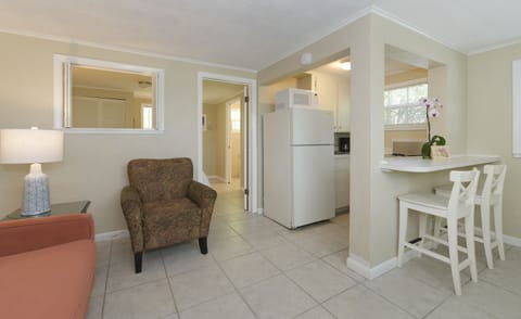 Oceanview Queen Room | Private kitchen | Full-size fridge, microwave, oven, stovetop