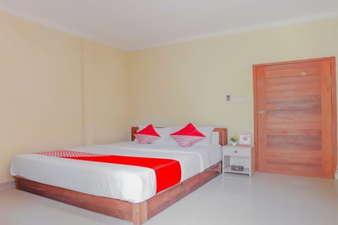 Standard Double Room | Desk, free WiFi, bed sheets