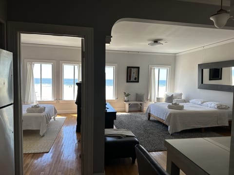 Studio Suite | Beach/ocean view