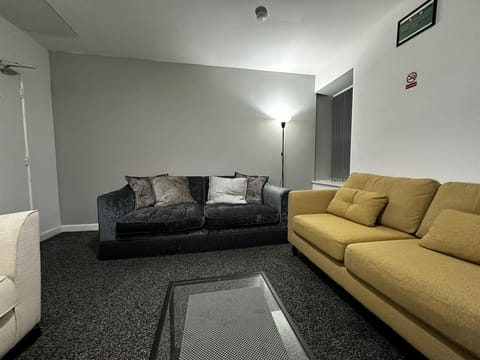 Standard Room | Living area