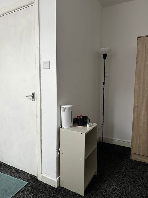 Standard Room | Soundproofing, iron/ironing board, free WiFi