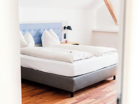 Minibar, in-room safe, desk, laptop workspace