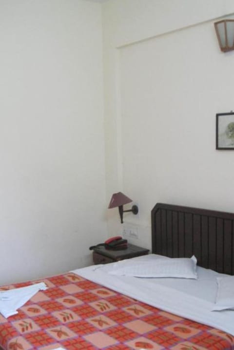 Deluxe Triple Room | Desk, soundproofing, free WiFi, bed sheets