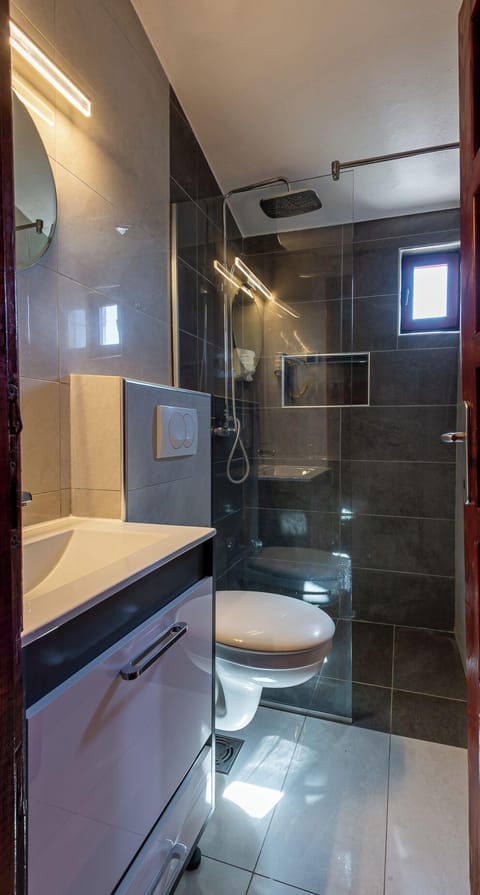 Superior Room | Bathroom