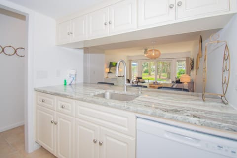 Villa, Multiple Beds, Balcony, Beach View | Private kitchen | Fridge, microwave, oven, stovetop