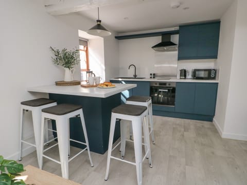 Fridge, dishwasher, electric kettle, toaster