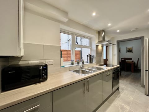 Family House | Private kitchen | Coffee/tea maker, electric kettle