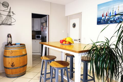 Table tennis, heated floors, printers