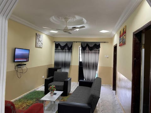 Premium Apartment | Soundproofing, iron/ironing board, free WiFi, bed sheets