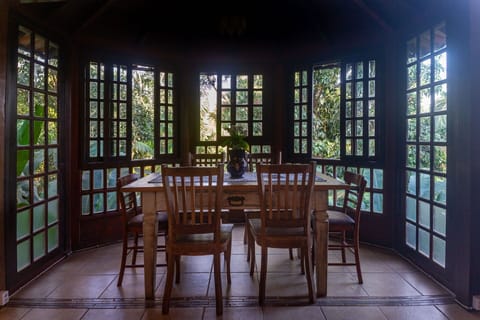 Family Chalet, 4 Bedrooms | Living area | 37-inch Smart TV with satellite channels, Netflix, streaming services