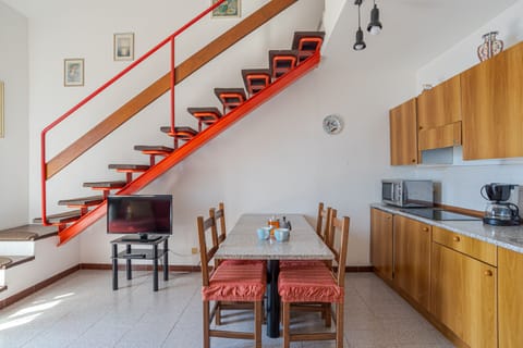 Honeymoon Apartment, 1 Bedroom, Mountainside (CO.RI. Appartamenti 4) | Dining