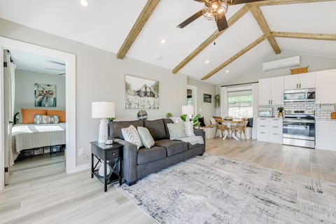 Cottage (2 Bedrooms) | Interior