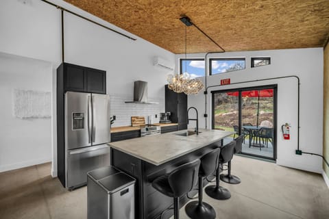 Zion Canyon Casita #5 | Private kitchen | Full-size fridge, microwave, oven, stovetop