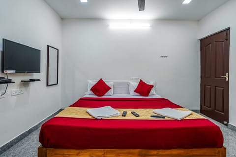 Deluxe Room | Premium bedding, desk, free WiFi, bed sheets