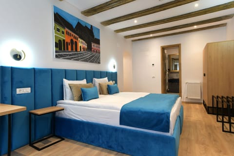 Superior Double or Twin Room | Desk, free WiFi, bed sheets